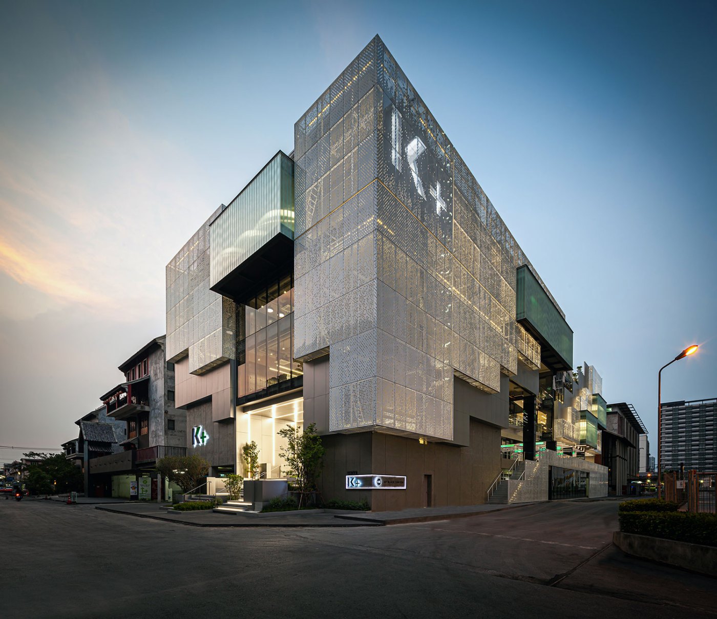 K+ ออฟฟิศแห่งใหม่ที่ทำให้การทำงานกับธนาคารไม่ใช่เรื่องน่าเบื่ออีกต่อไป ...