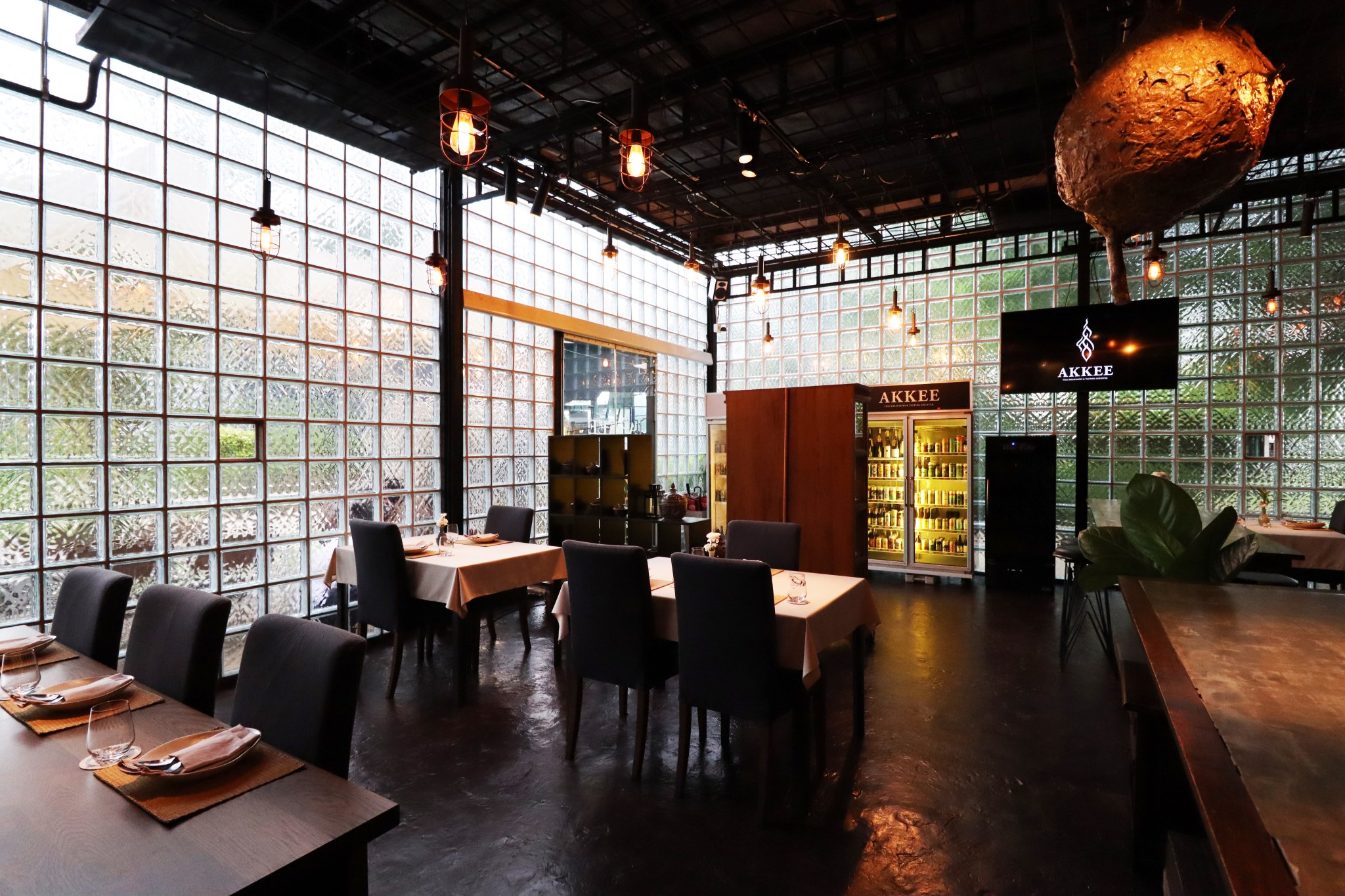 AKKEE Thai Delicacies & Tasting Counter ร้านอาหารไทยดั้งเดิมที่หยิบ ...