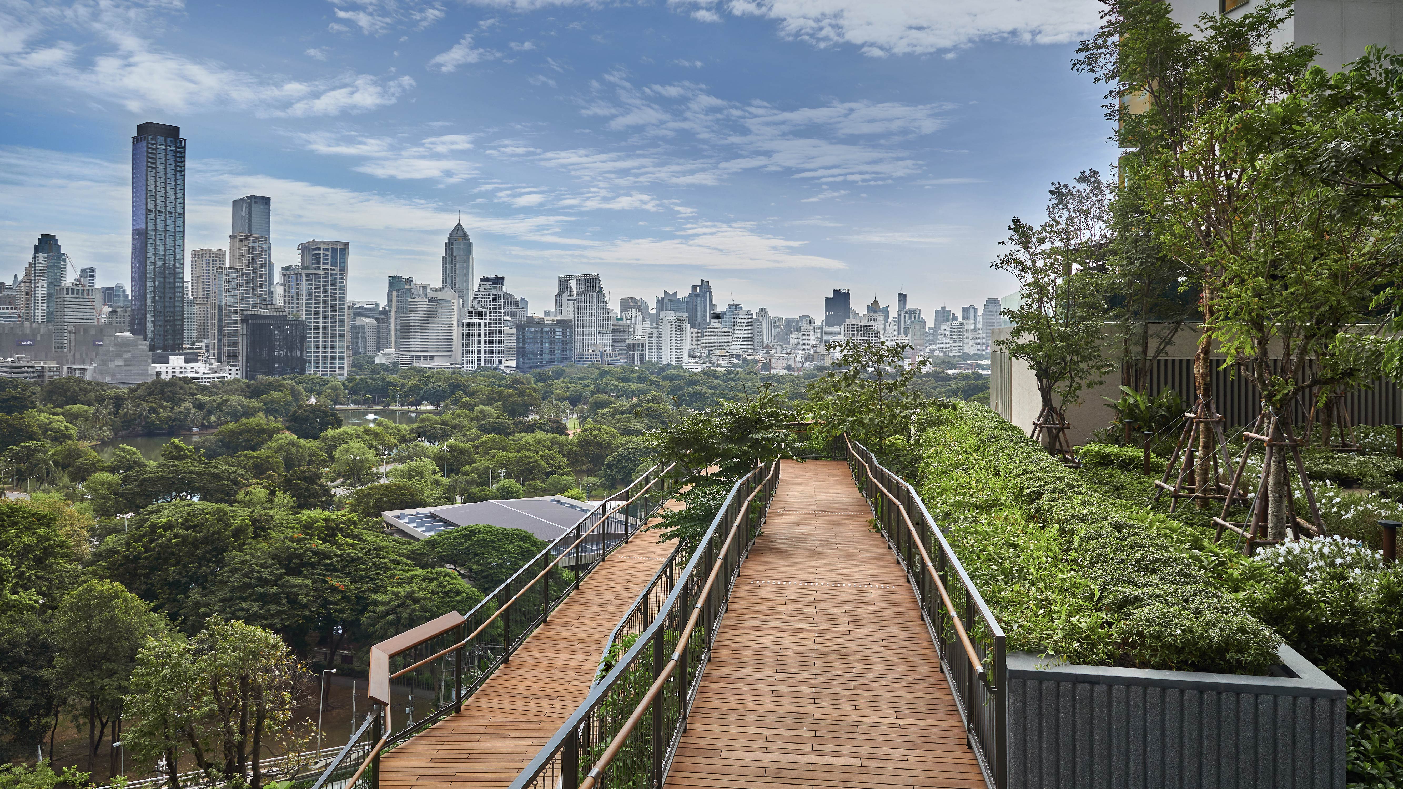 Dusit Central Park พลังของภูมิสถาปัตยกรรมที่ออกแบบชีวิตติดธรรมชาติ