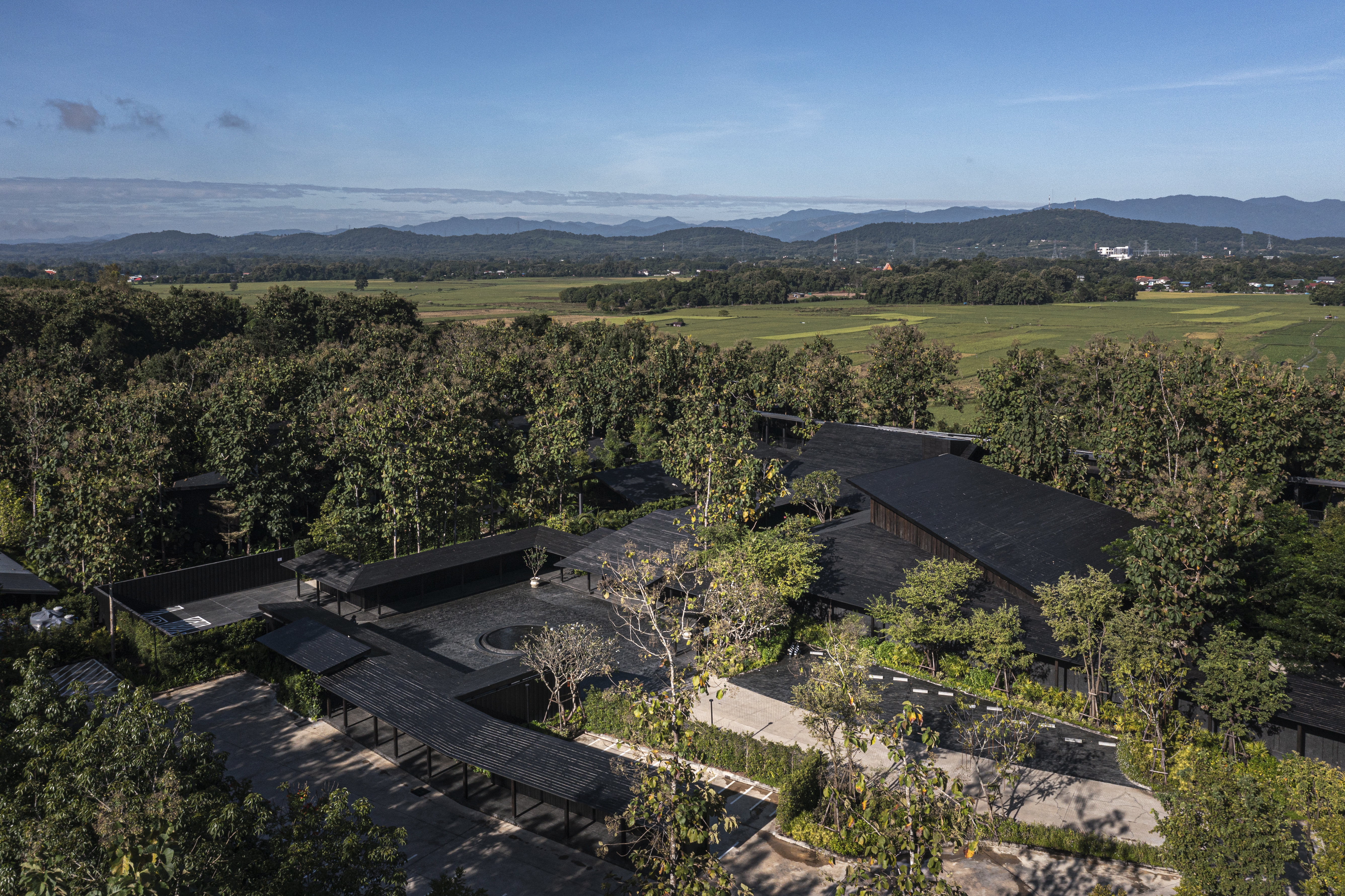 Sataa Resort Nan ถอดสเปซ “ต๊ะต่อนยอน” รีสอร์ทร่วมสมัยในจังหวะ น่าน เนิบ เนิบ